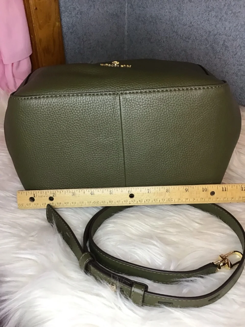 Michael kors leather convertible bucket bag purse